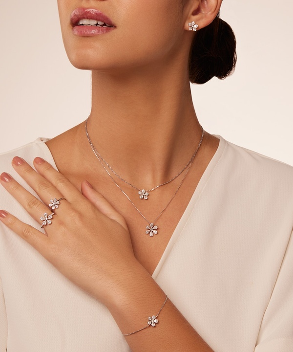 Flora Diamond Ring