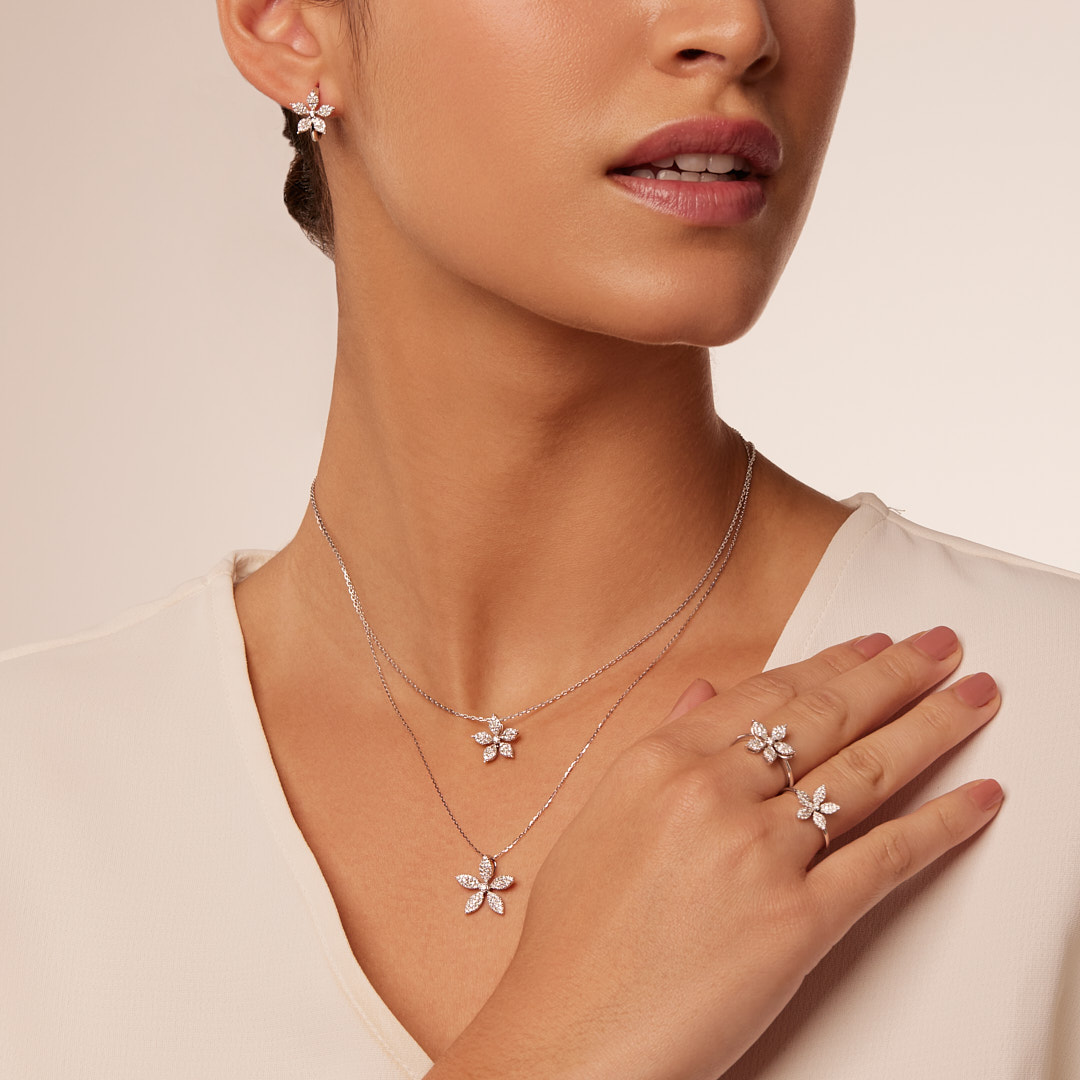 Flora Diamond Ring In 18k White Gold