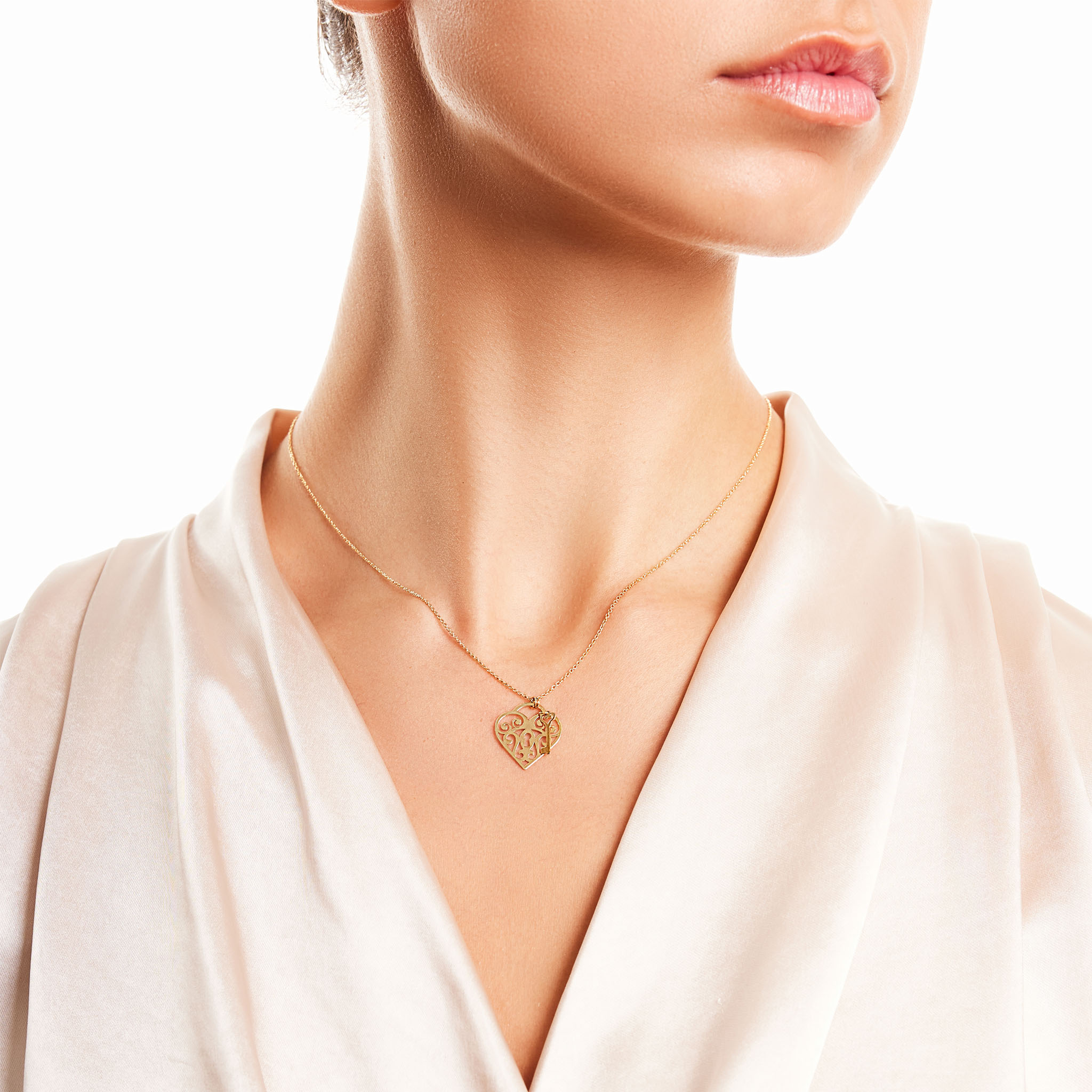 Galeria Pendant And Chain In 18k Yellow Gold