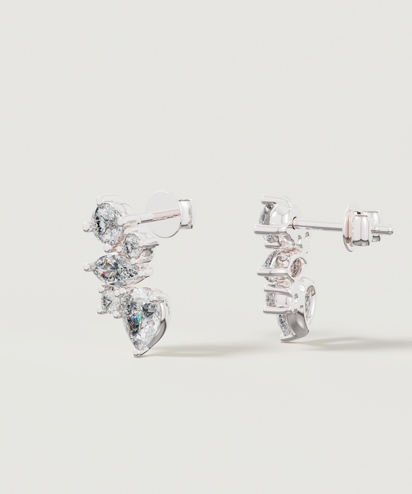 Sparkles 18k White Gold Diamond Earrings