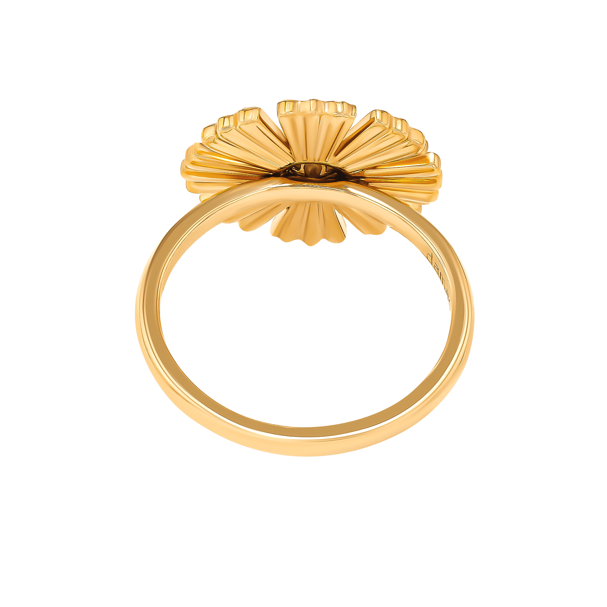 Sunkiss Yellow Gold Ring With Pearl Mother Of Pearl And Diamond