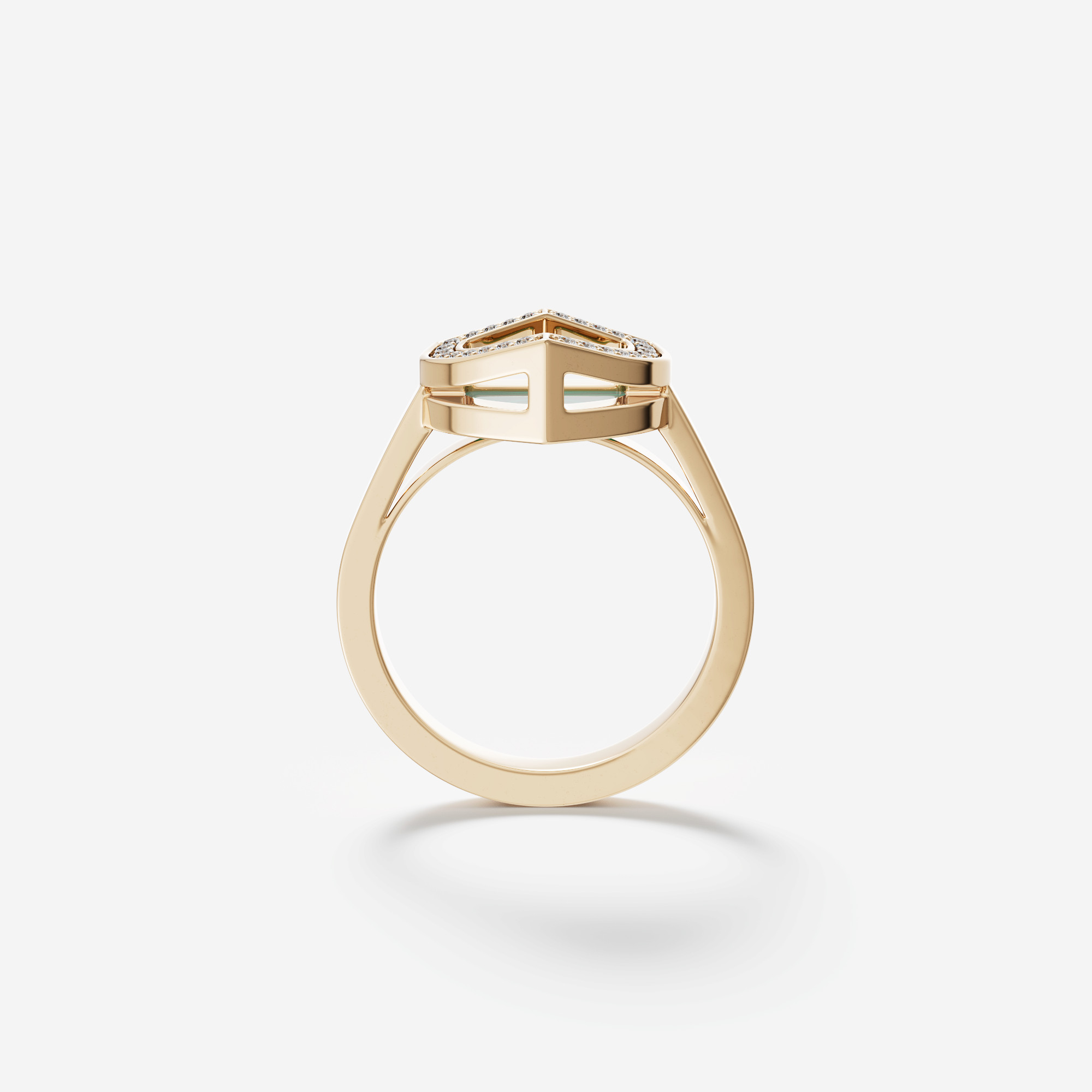Art Deco Yellow Gold Ring With Malachite And Diamond