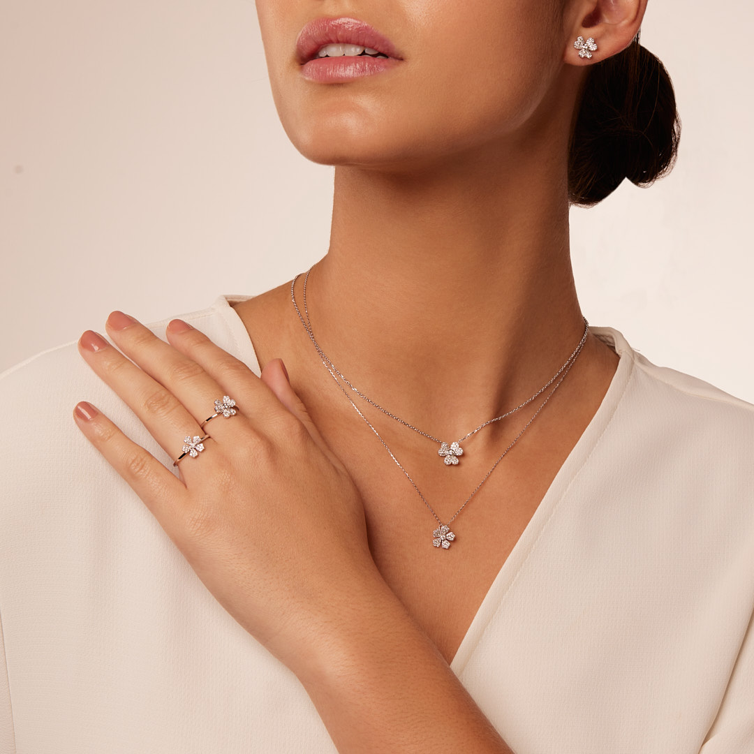 Flora Diamond Pendant Chain In 18k White Gold