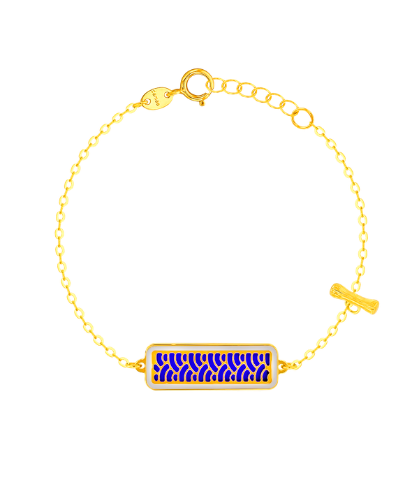 Large Rectangle Two Faced Bracelet With Single T Bar In 18k Yellow Gold