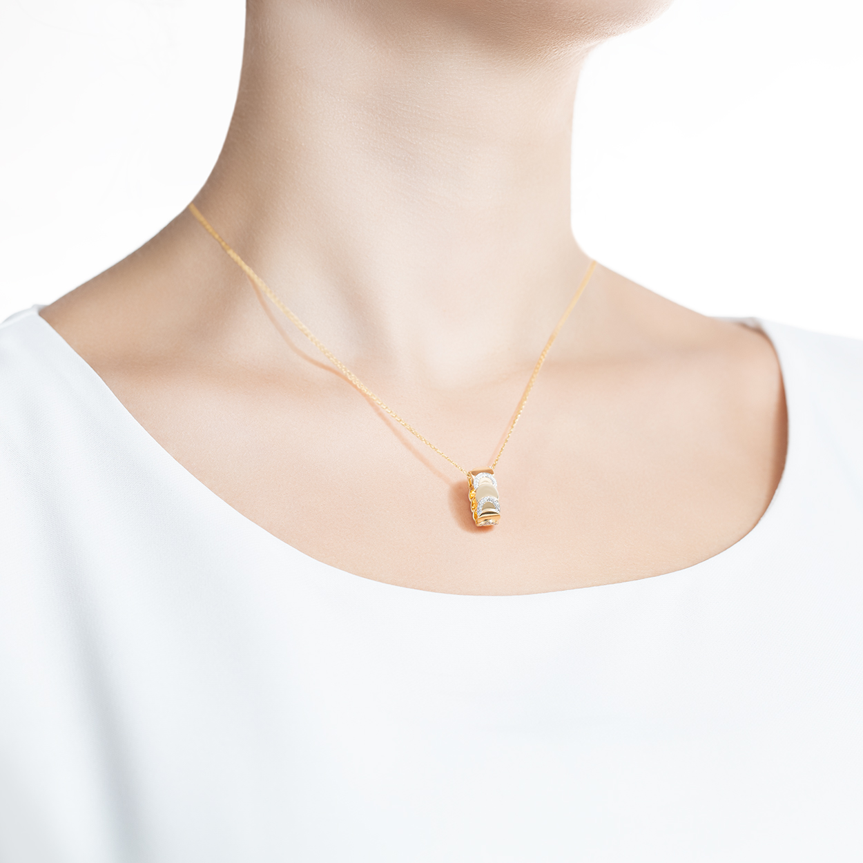Diamond Pendant Chain