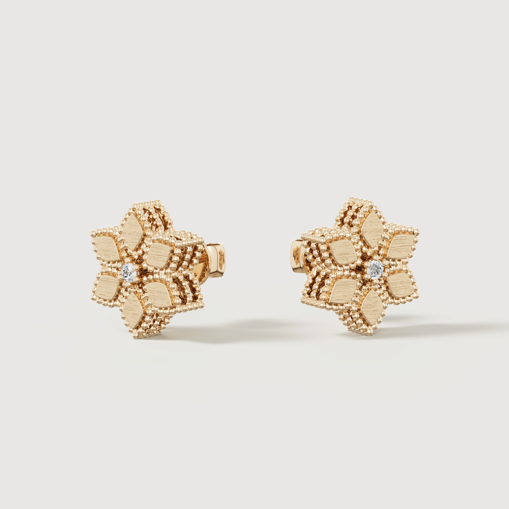 Golden Diamond Earring in 18K Yellow Gold