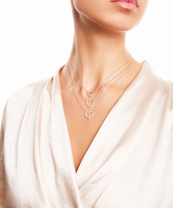 Damas Valentine's Day Collection Necklace In 18k White Gold And Studded With Diamonds