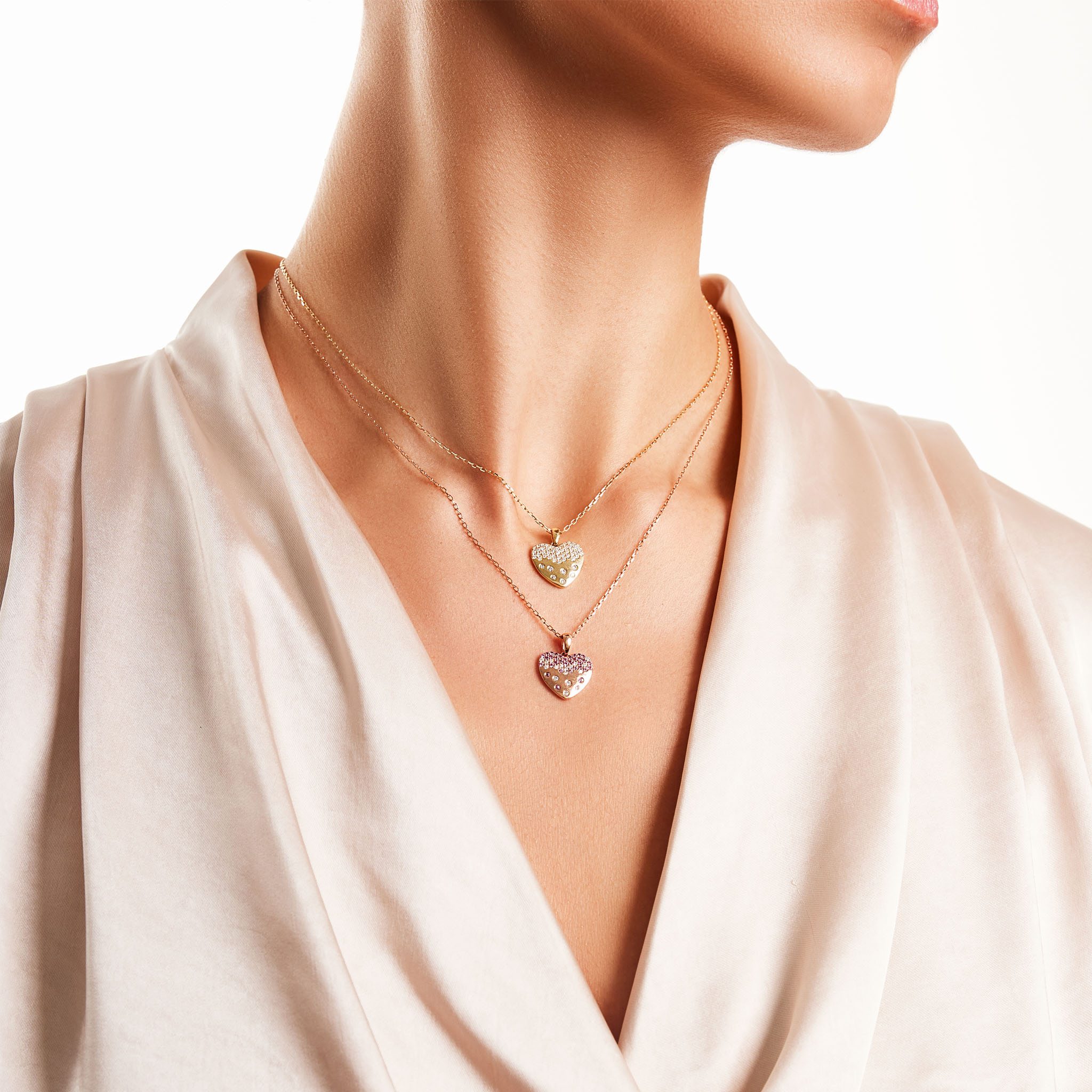 Damas Valentine's Day Collection Pendant And Chain In 18k Yellow Gold And Studded With Diamonds