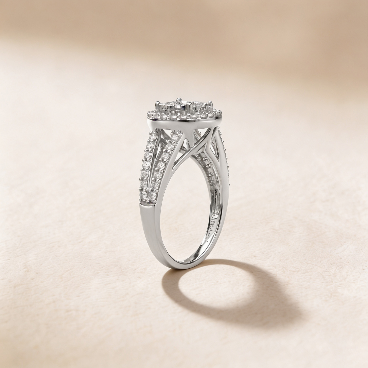 Onesixeight Timeless 18k White Gold Diamond Ring