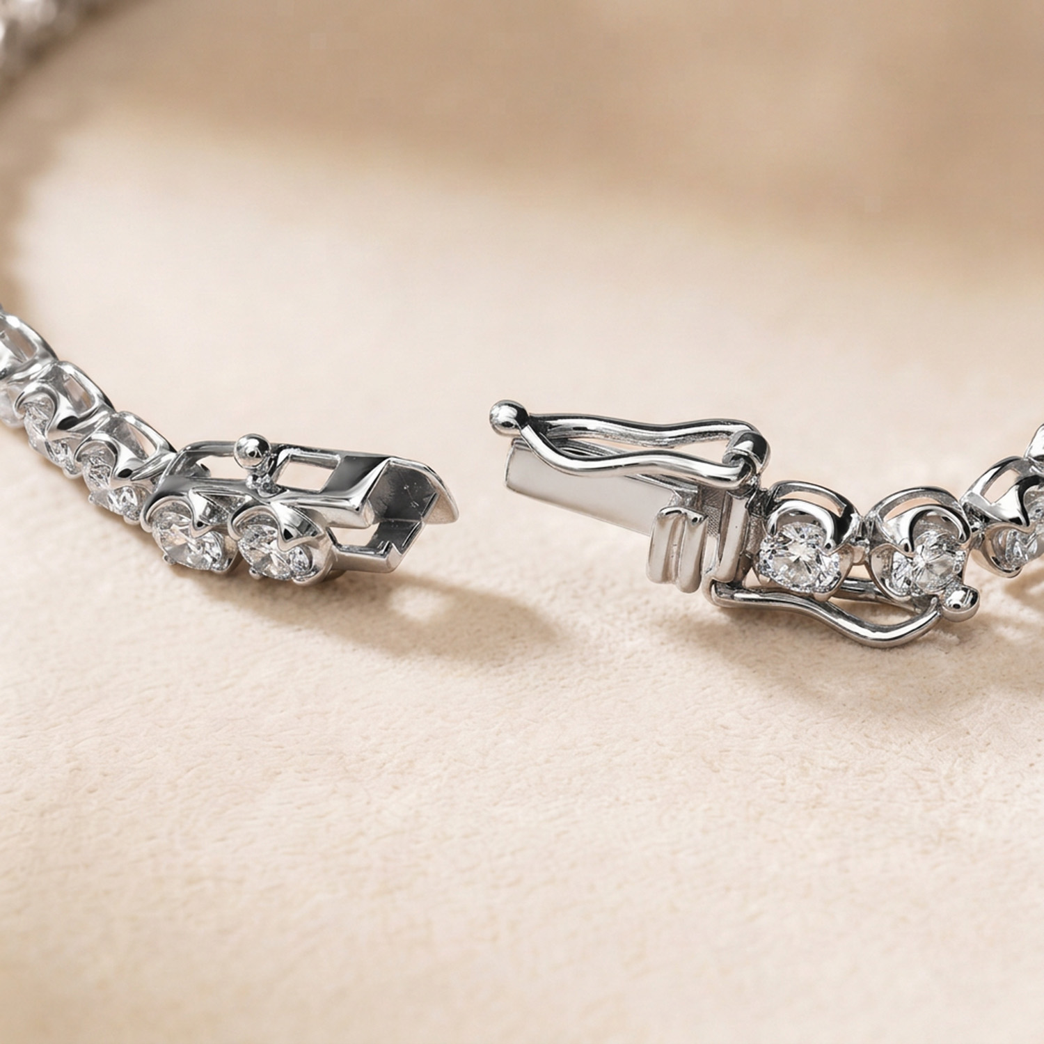 Revelation Diamond Bracelet 18k